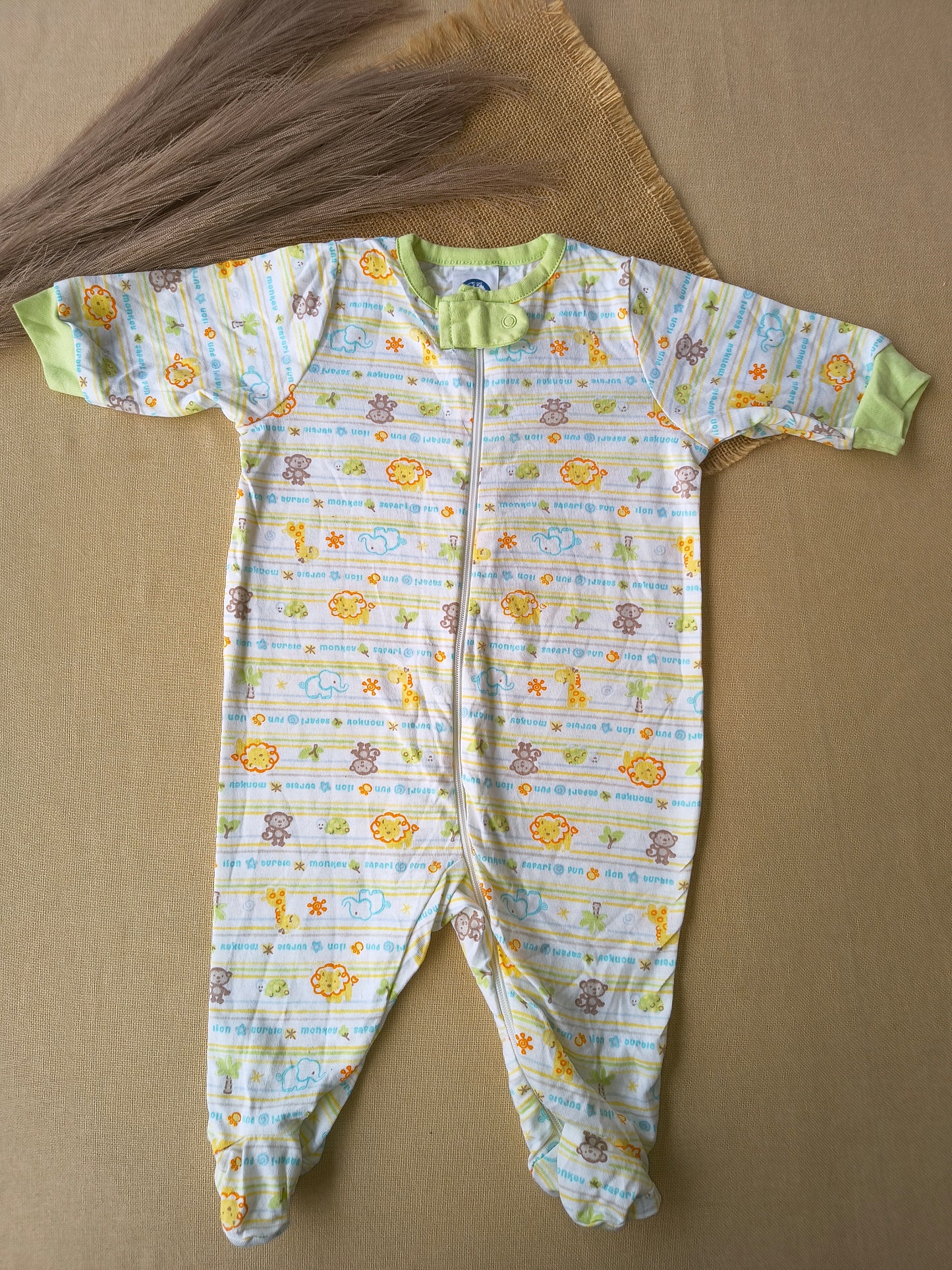 Jumpsuits/sleepsuits
