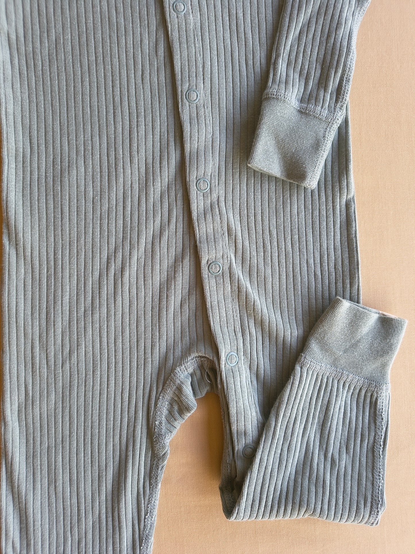 Green rib suit