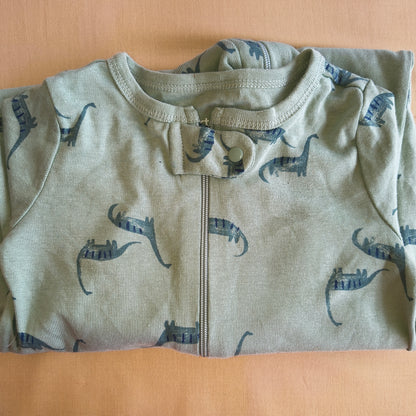 6 to 9 months foot closed suits