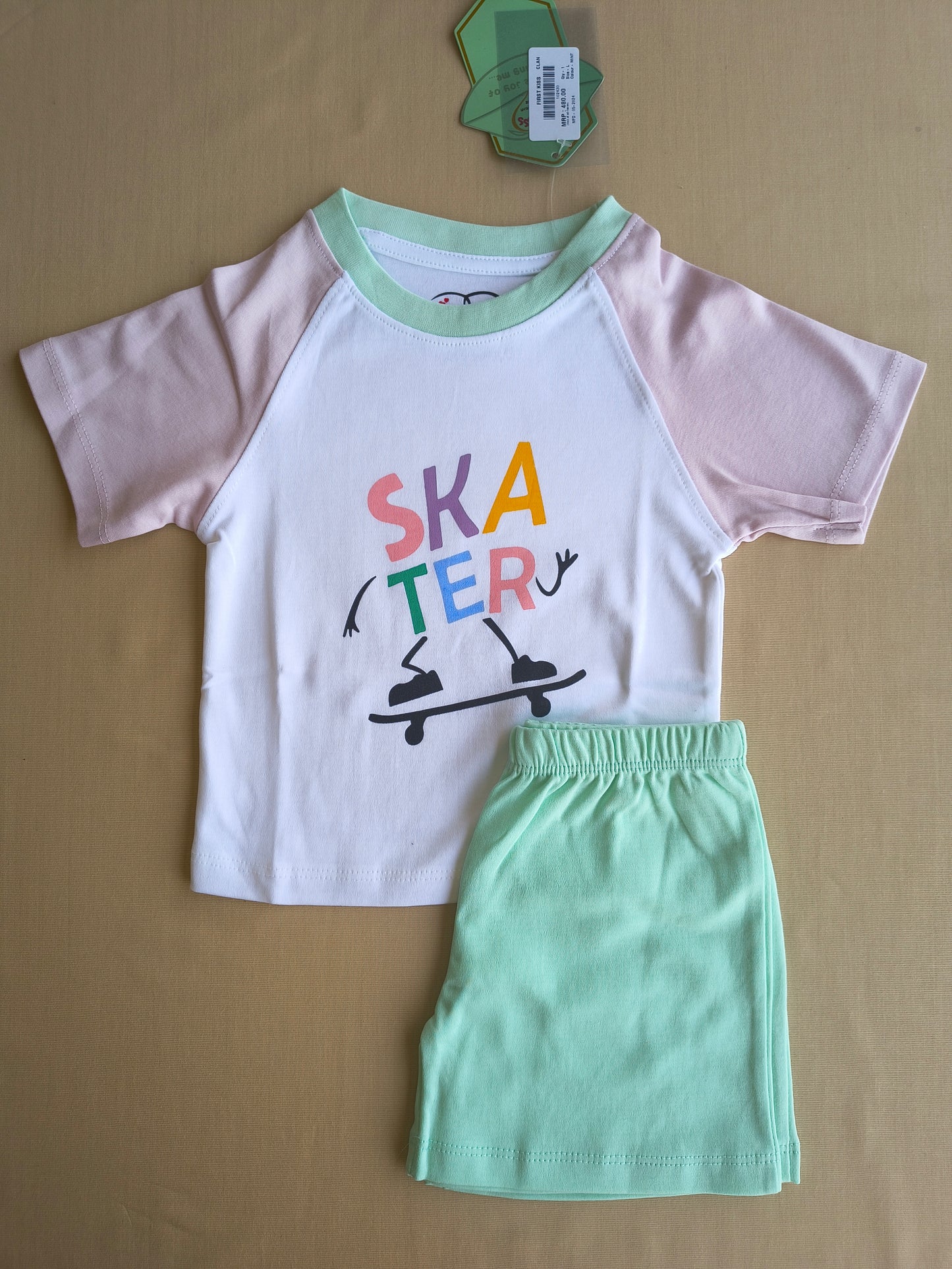 Pastel skater set