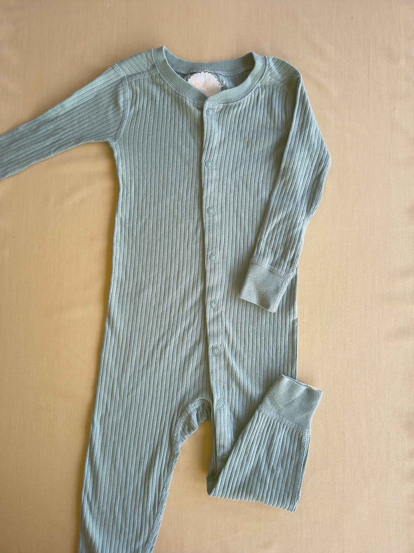 Green rib suit