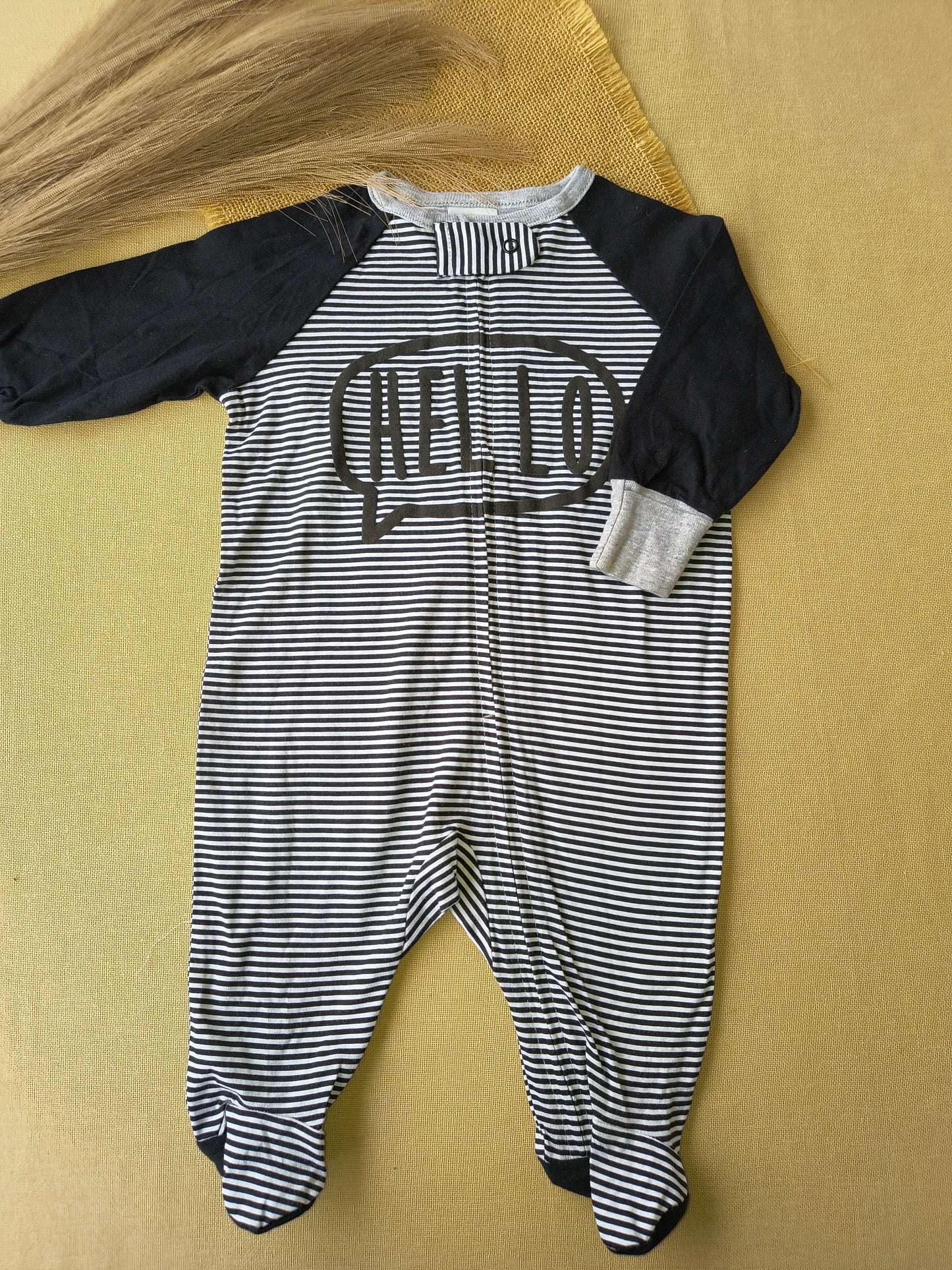 Jumpsuits/sleepsuits